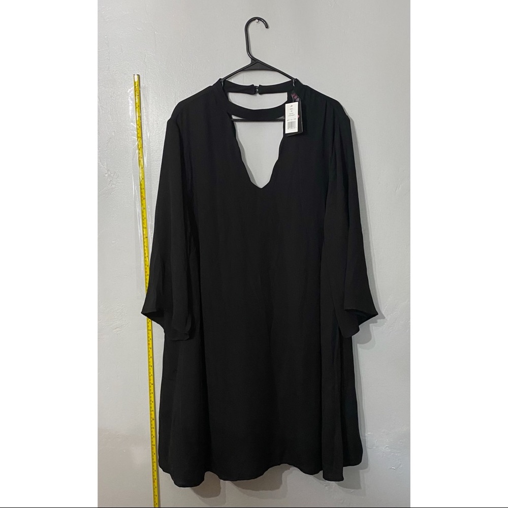 Black scalloped neck dress, NWT, size 3X